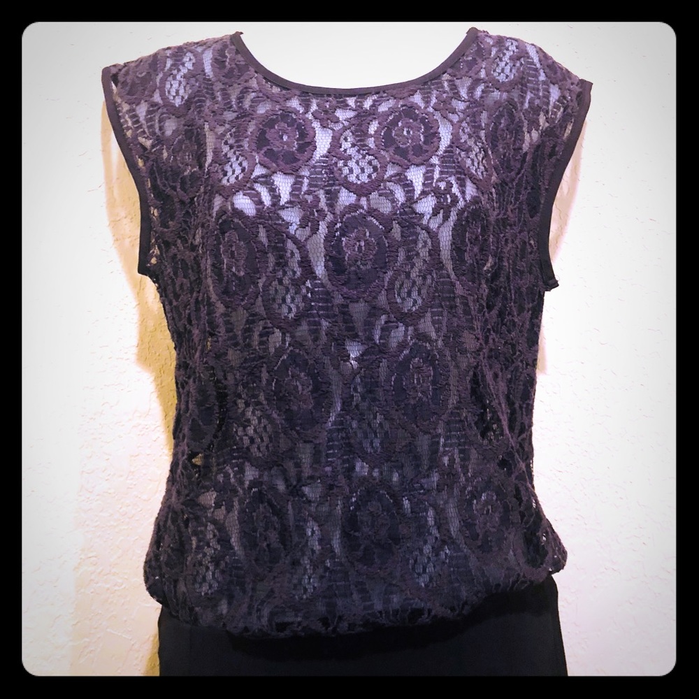 {Eddie Bauer} Sleeveless floral lace Romantic top